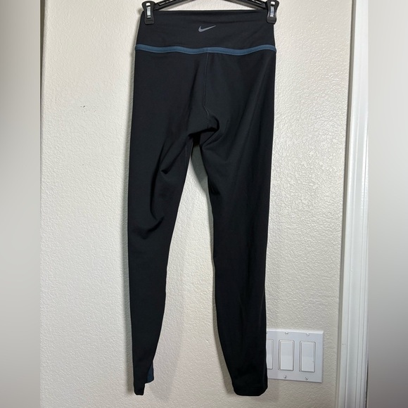 Nike 7/8 Sleek Black Leggings with Blue Stripes. Super Soft Stretchy Fabric. - Picture 13 of 15